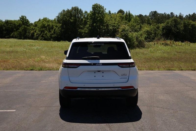 2024 Jeep Grand Cherokee LaredoImage 8