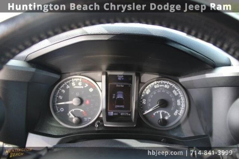 2021 Toyota Tacoma TRD Off-RoadImage 27