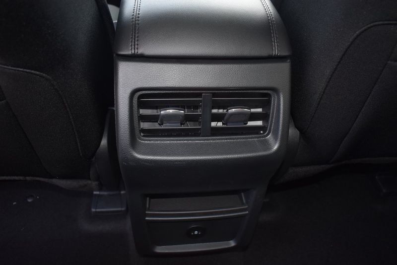 2024 Ford Edge SEImage 10
