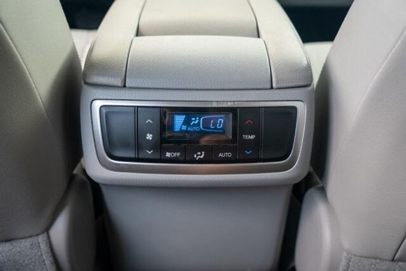 Used 2019 Toyota Highlander LE PlusImage 14