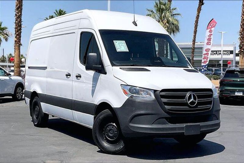 Used 2025 Mercedes-Benz Sprinter 2500 Crew 144 WBImage 11