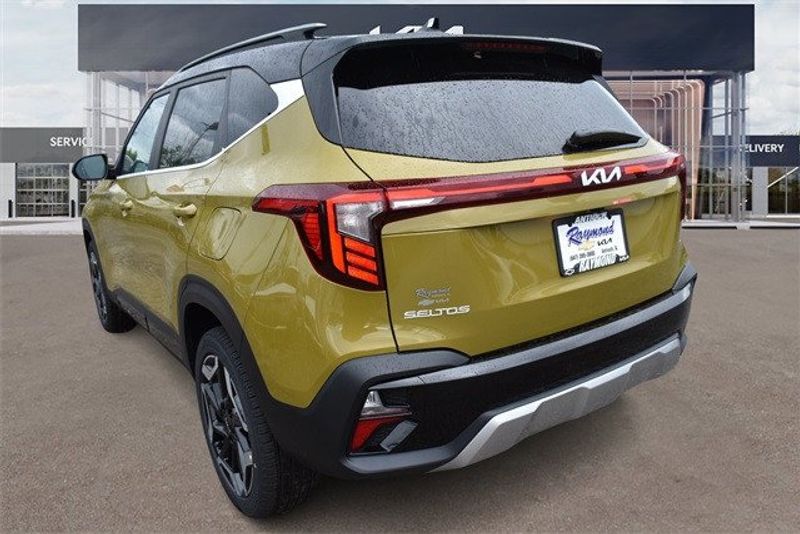 2024 Kia Seltos SXImage 7