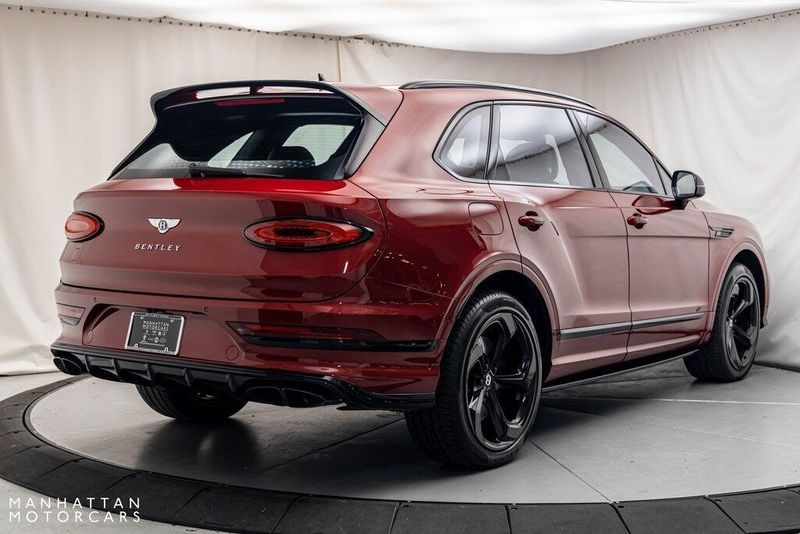 2022 Bentley Bentayga SImage 3