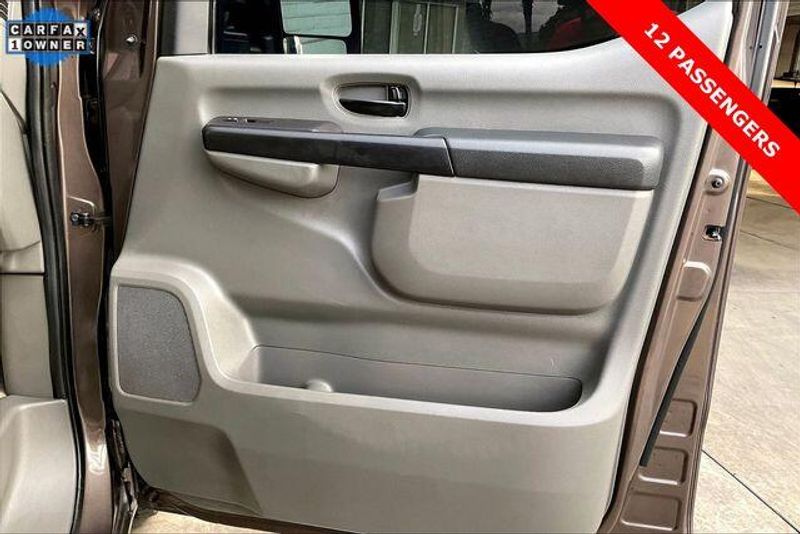 Used 2018 Nissan NV Passenger NV3500 HD SLImage 23
