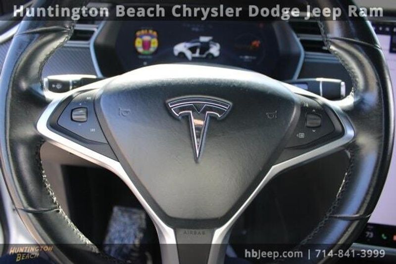 2017 Tesla Model X 75DImage 17