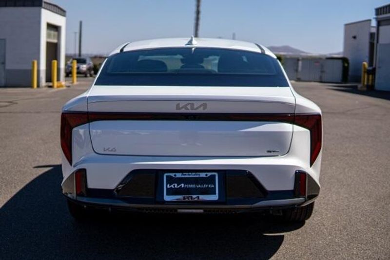 New 2025 Kia K4 GT-LineImage 6