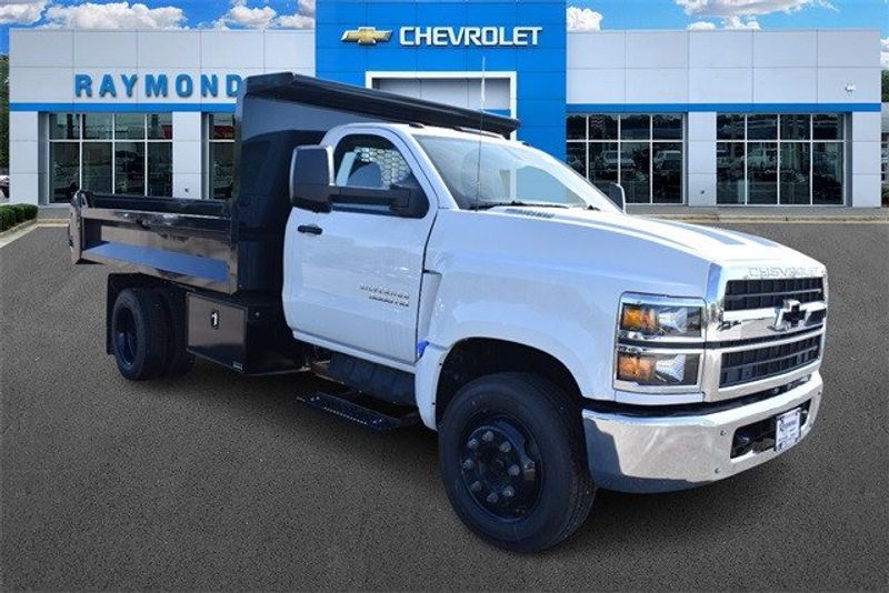 2024 Chevrolet Silverado 5500HD 1WTImage 10