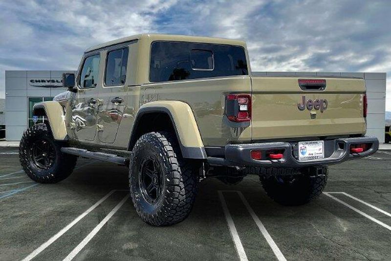 New 2026 Jeep Gladiator Rubicon 4x4Image 2