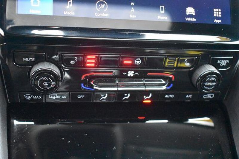 Used 2021 Jeep Grand-Cherokee-L LimitedImage 36