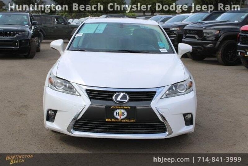 2017 Lexus CT 200hImage 2