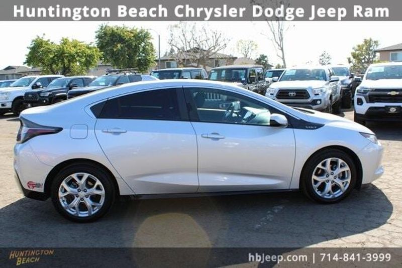 2018 Chevrolet Volt LTImage 3