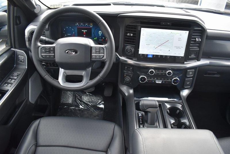 2025 Ford F-150 LariatImage 19