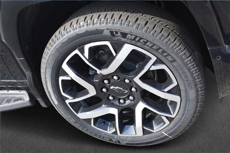 New 2024 Chevrolet Silverado EV RSTImage 11