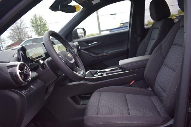 Used 2026 Chevrolet Equinox LTImage 21