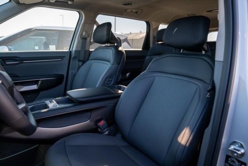 New 2026 Kia EV9 Light Long RangeImage 13