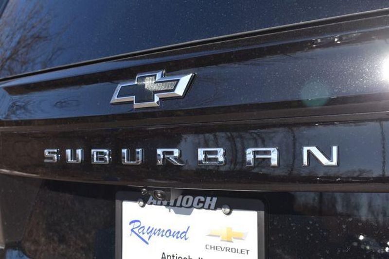 New 2026 Chevrolet Suburban PremierImage 22