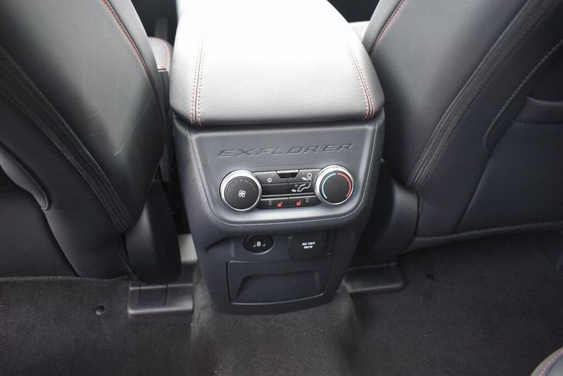 New 2025 Ford Explorer STImage 13