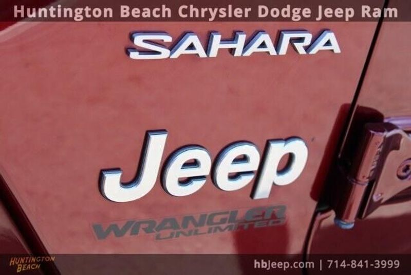 2021 Jeep Wrangler Unlimited SaharaImage 9