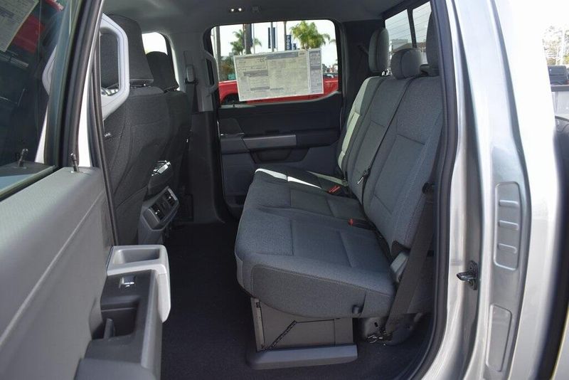 2025 Ford F-150 XLTImage 10