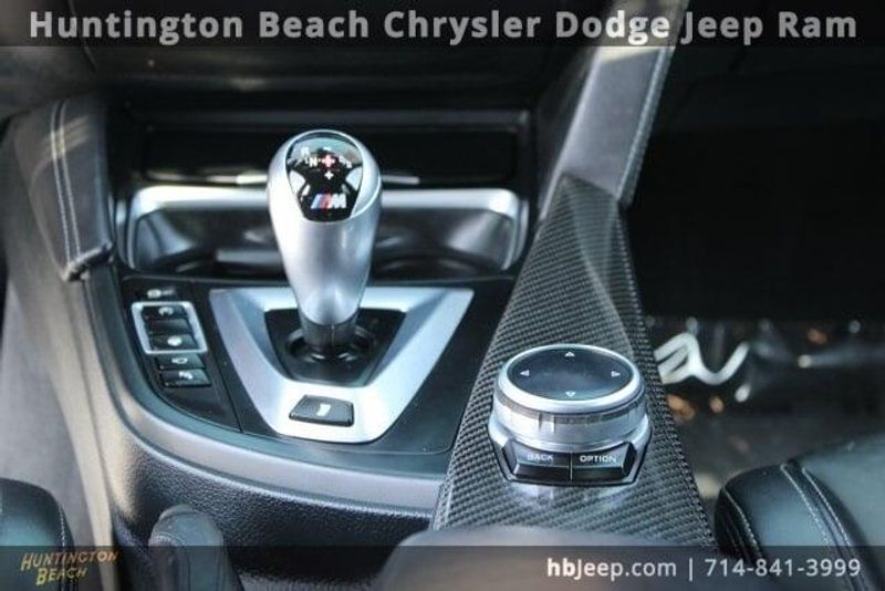 2015 BMW M3 BaseImage 15