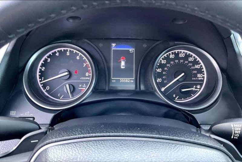 Used 2024 Toyota Camry SEImage 20