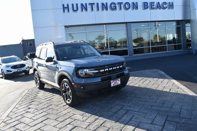 2024 Ford Bronco Sport Outer Banks in a Azure Gray Metallic Tri Coat exterior color and Navy Pierinterior. BEACH BLVD OF CARS beachblvdofcars.com 