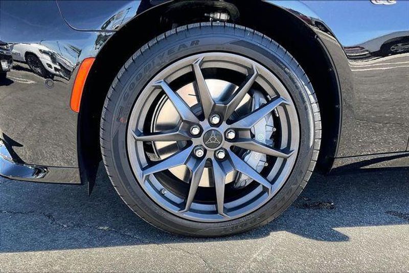 New 2026 Dodge Charger Scat Pack 2-door AwdImage 4