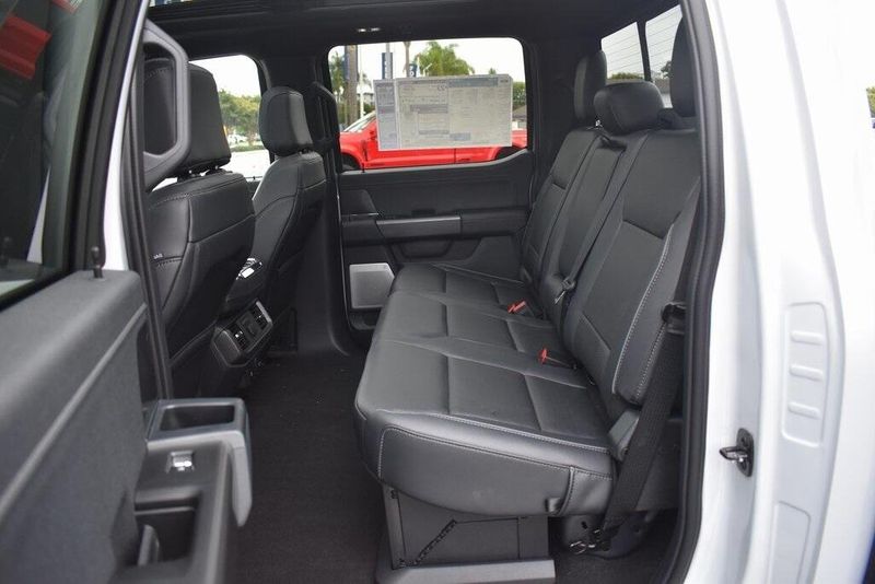 New 2025 Ford F-150 LariatImage 14