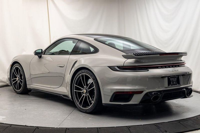 2022 Porsche 911 TurboImage 3