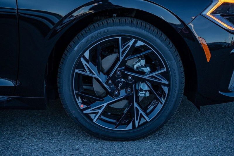 New 2026 Kia K5 GT-LineImage 10