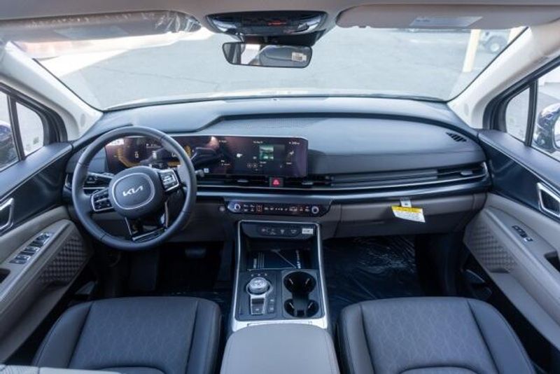 New 2026 Kia Carnival Hybrid LXSImage 15