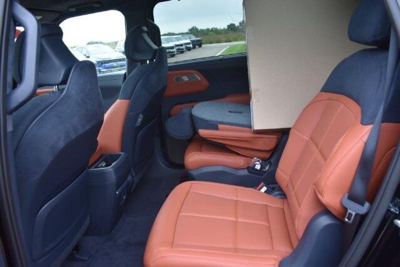 New 2027 Kia Telluride Hybrid SX PrestigeImage 22