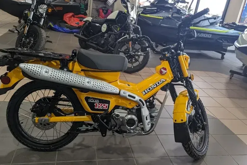2024 HONDA TRAIL 125 TURMERIC YELLOW 