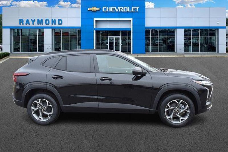 New 2026 Chevrolet Trax LTImage 2