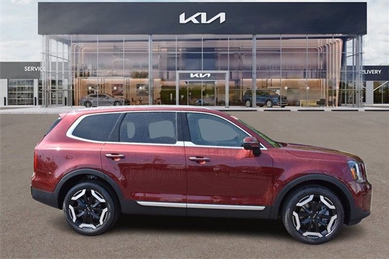 2024 Kia Telluride SImage 2