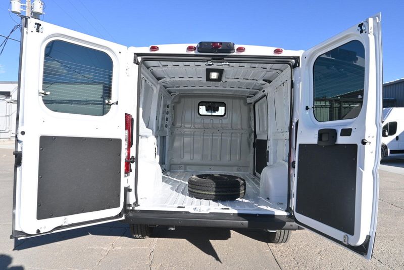2025 RAM ProMaster Cargo Van TradesmanImage 9