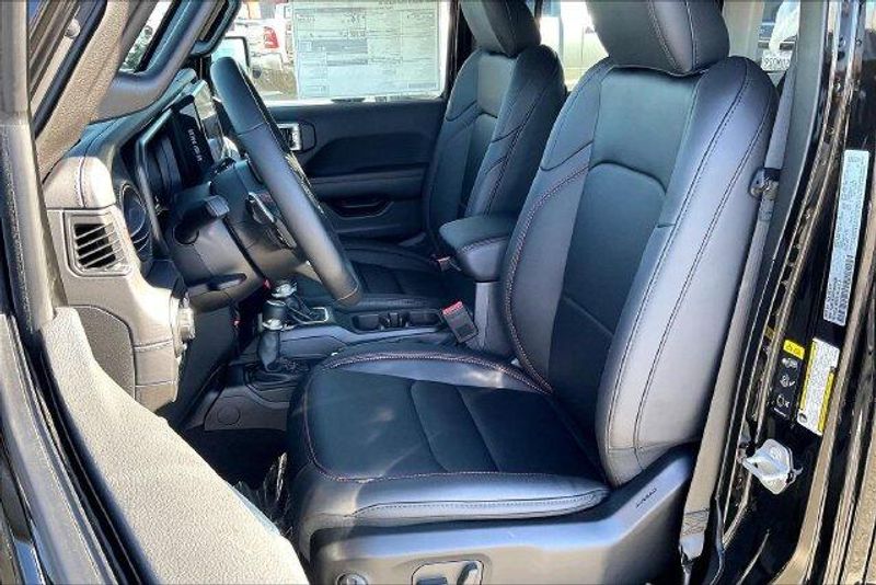 New 2027 Jeep Wrangler 4-door MoabImage 8