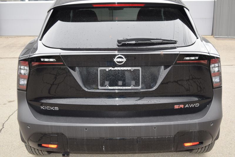 Used 2025 Nissan Kicks Sr