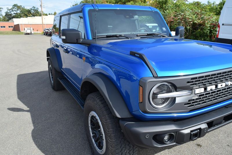 2025 Ford Bronco Badlands photo 4