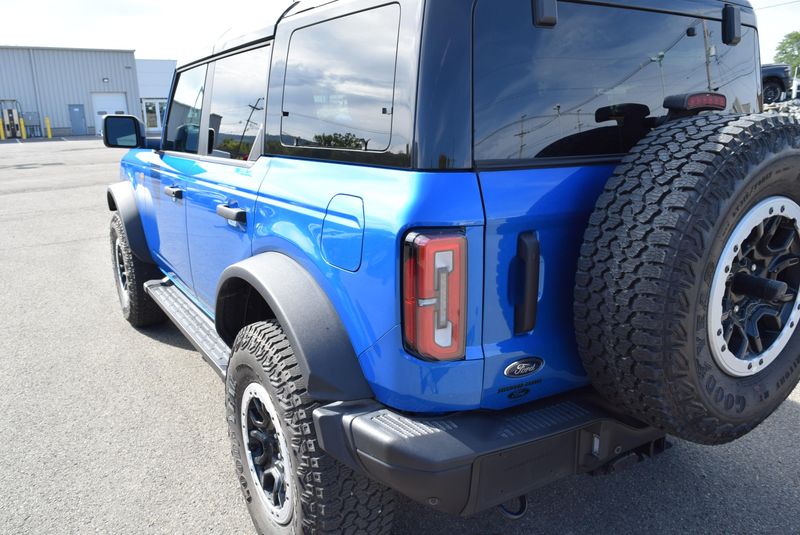 2025 Ford Bronco Badlands photo 8