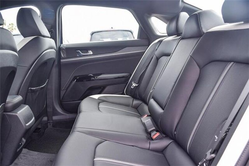New 2025 Kia K5 GT-LineImage 11