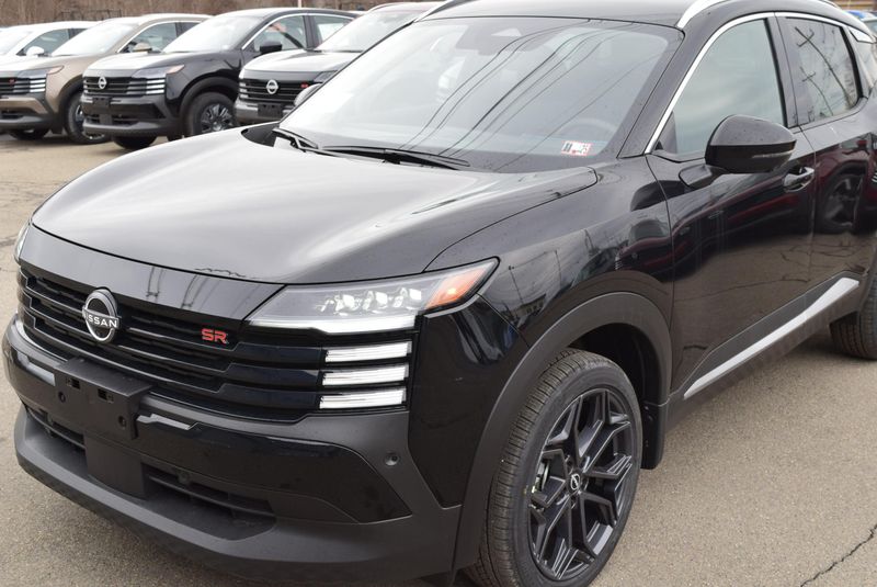 Used 2025 Nissan Kicks Sr