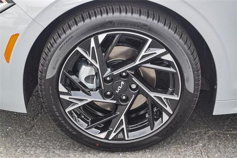 2025 Kia K5 GT-LineImage 18