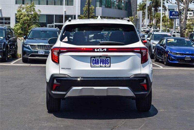 2025 Kia Seltos EXImage 14