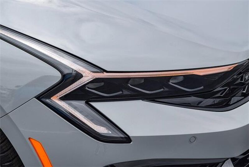 2025 Kia K5 GT-LineImage 16