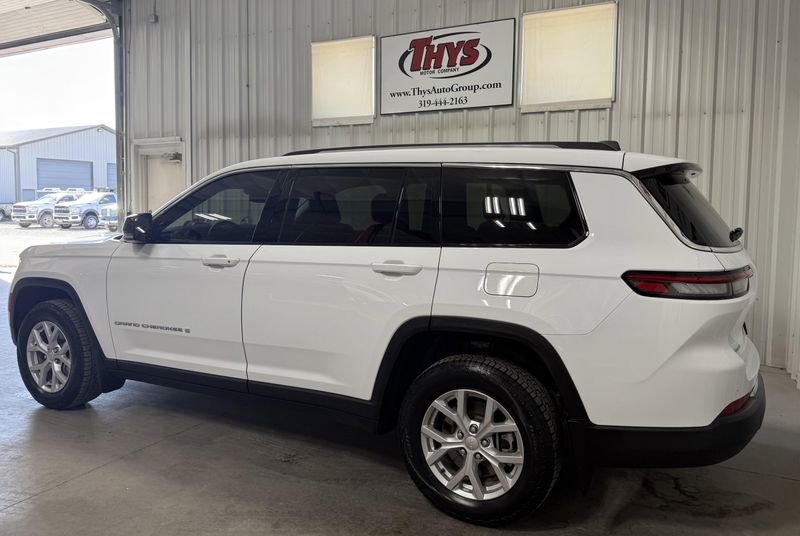Used 2023 Jeep Grand Cherokee L LimitedImage 16