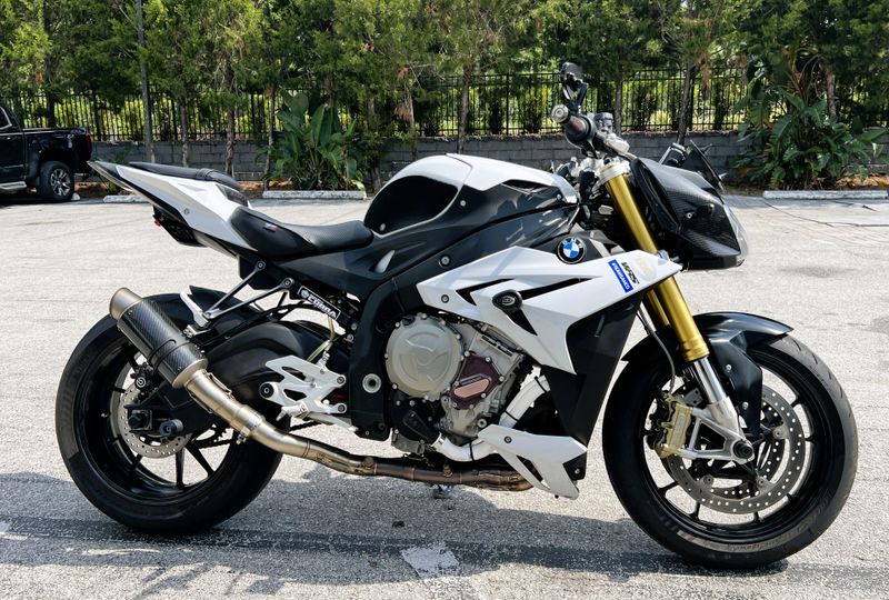 2016 BMW S 1000 R 