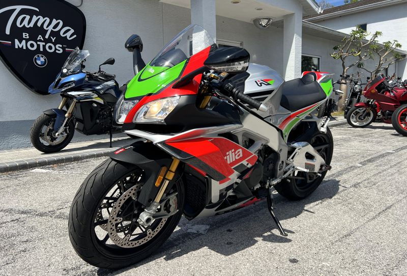 2018 Aprilia RSV4 RF 