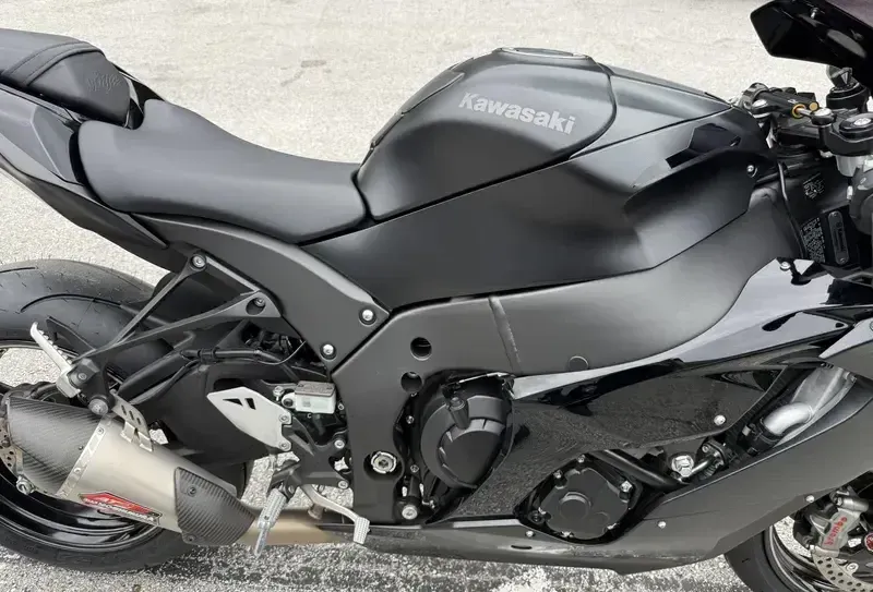 Used 2024 Kawasaki Ninja ZX10R ABS 