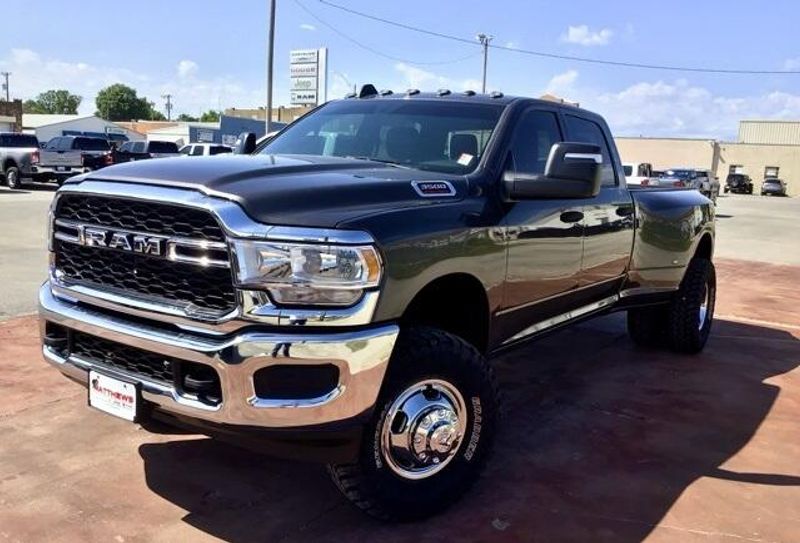 2024 RAM 3500 Tradesman Crew Cab 4x4 8